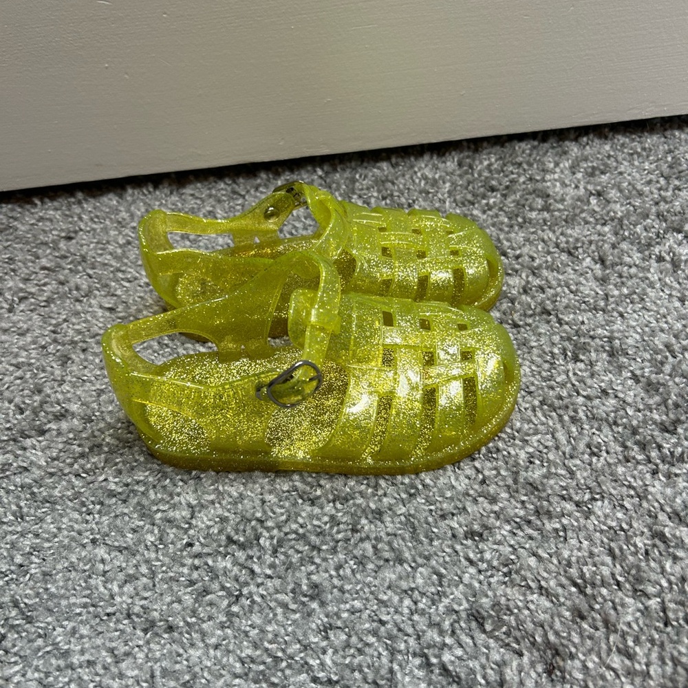 Gap Toddler Yellow Glitter Jelly Sandals - Size 9 - Picture 2 of 3